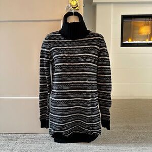 THEORY Beautiful Long Striped Turtleneck Sweater Sz M
